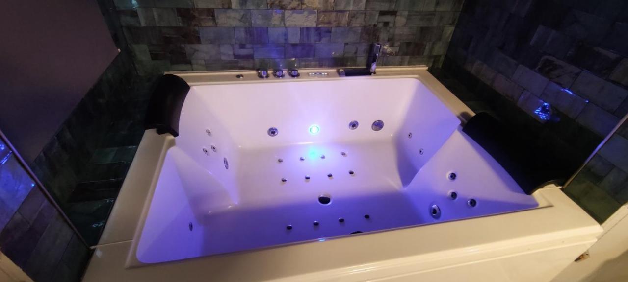 Апартаменти Latorre Jacuzzi Jerez Херес-де-ла-Фронтера Екстер'єр фото