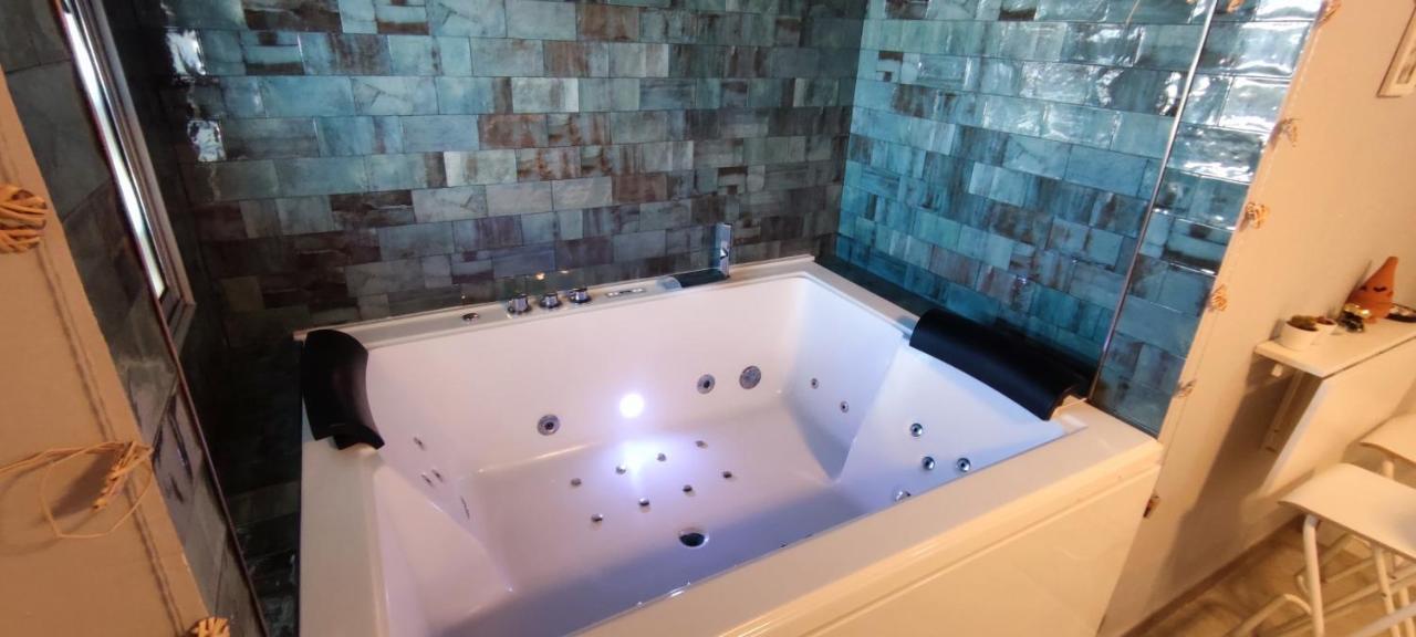 Апартаменти Latorre Jacuzzi Jerez Херес-де-ла-Фронтера Екстер'єр фото